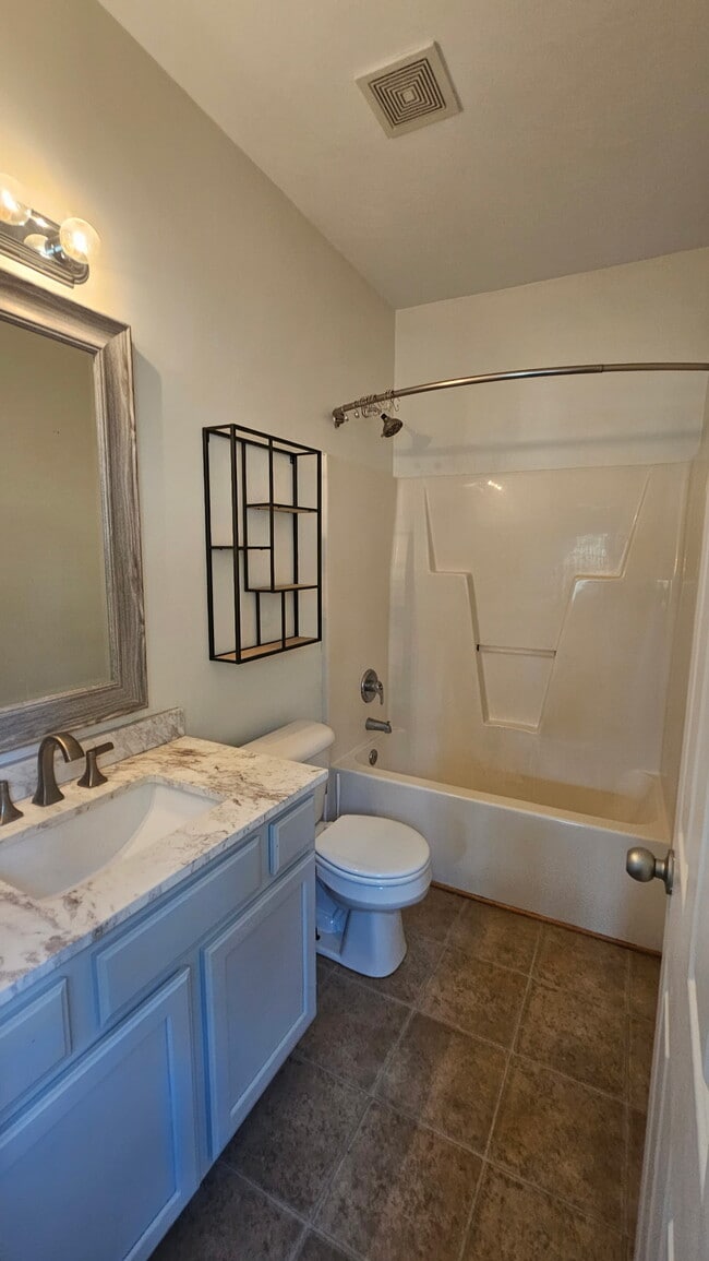 332 Summerville Ct