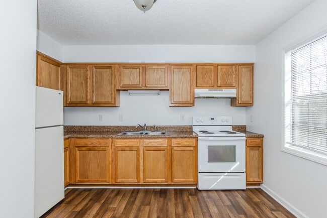 Photo - Carolina Woods