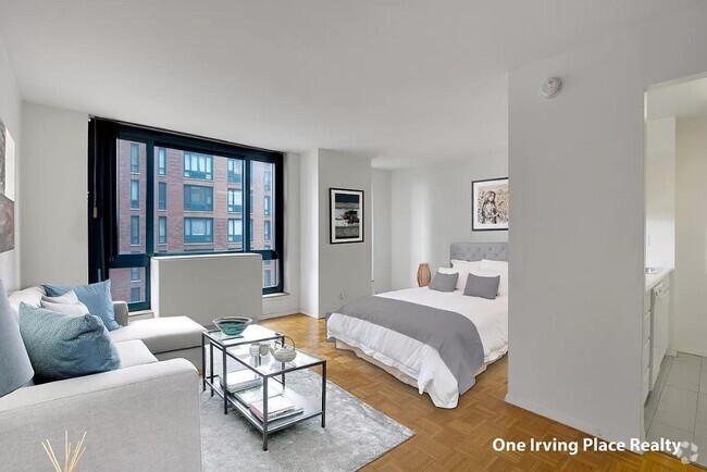 Building Photo - 7 Lexington Ave Unit 8-U Rental