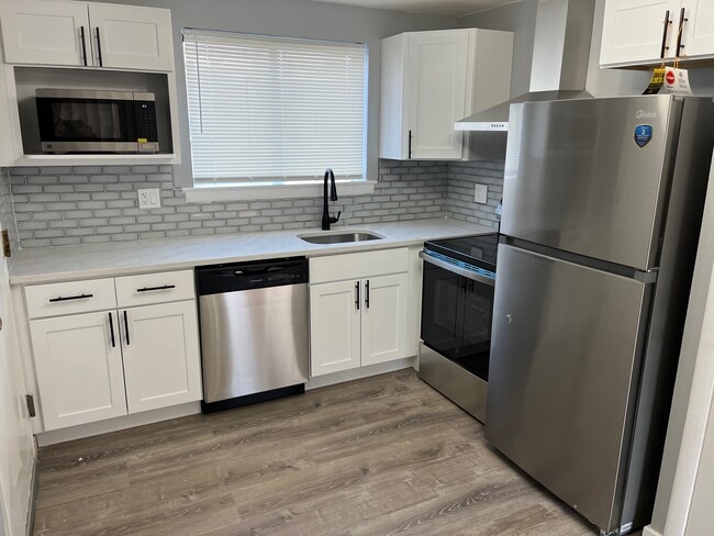 Photo - 30 Henderson Dr