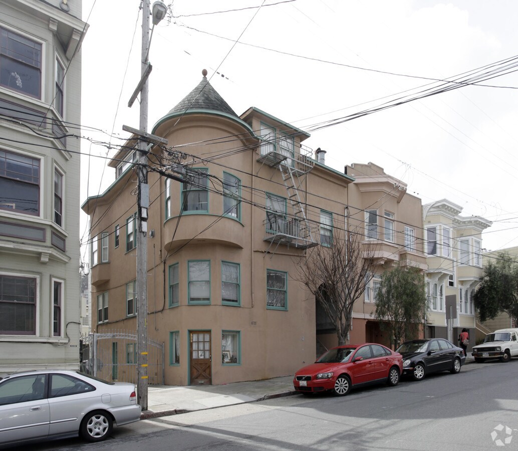 Photo - 355-359 29th St Apartments