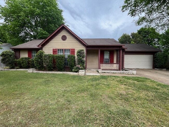 Building Photo - Renovated 4 Bedroom 2 Bath Home for Rent!!