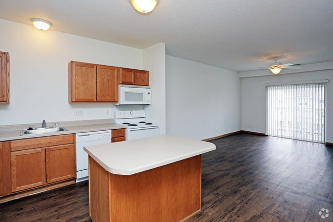 1BR, 1BA - 730 SF - Overview