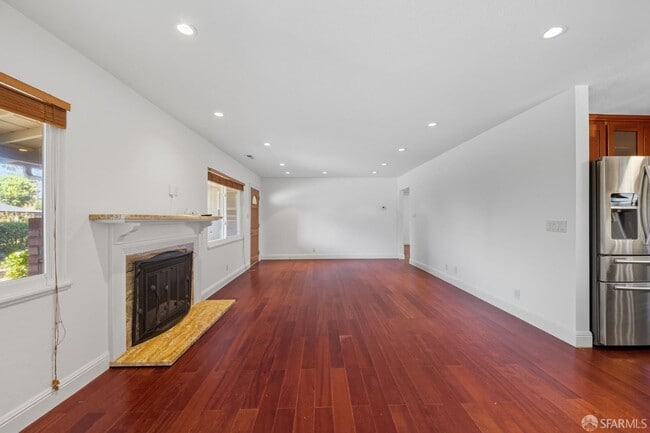 Photo - 2061 Ahneita Dr