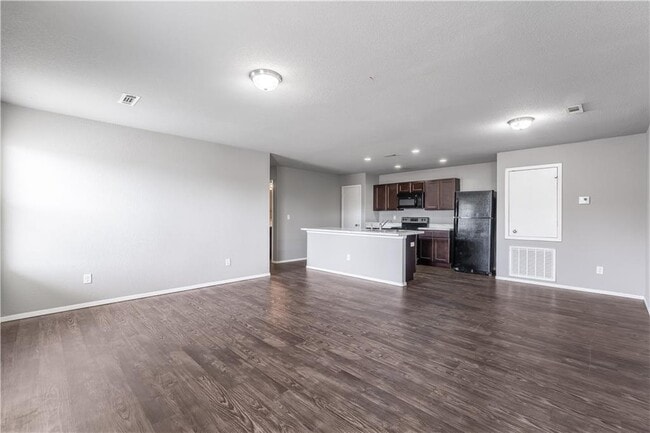 Photo - 242 N Marietta Wy