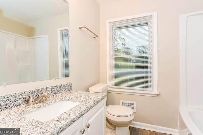 Photo - 8807 Crown Ct