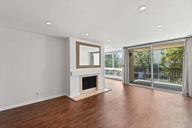 Photo - 1340 S Beverly Glen Blvd