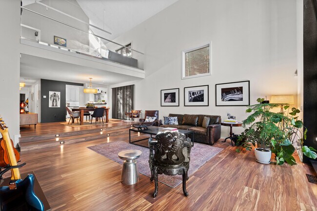 Photo - 650 Wallace St