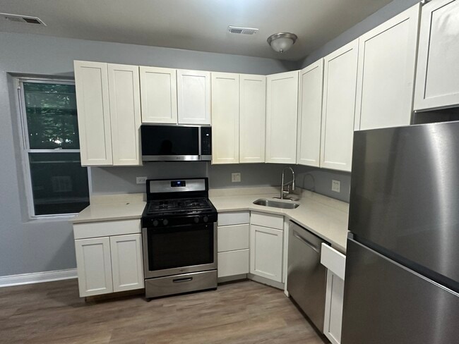 Photo - 1523 S Karlov Ave