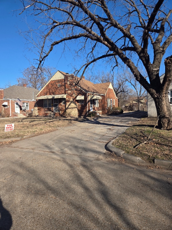 Building Photo - 922 N Coolidge Ave