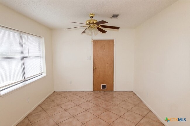 Photo - 703 Traci Dr