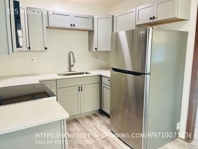 Newly Renovated 1 Bedroom Apt! Private Ent... - Newly Renovated 1 Bedroom Apt! Private Ent...