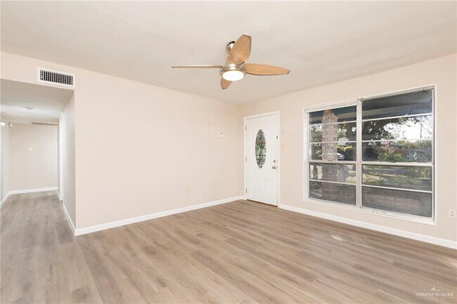 Photo - 39 Pecan Ave