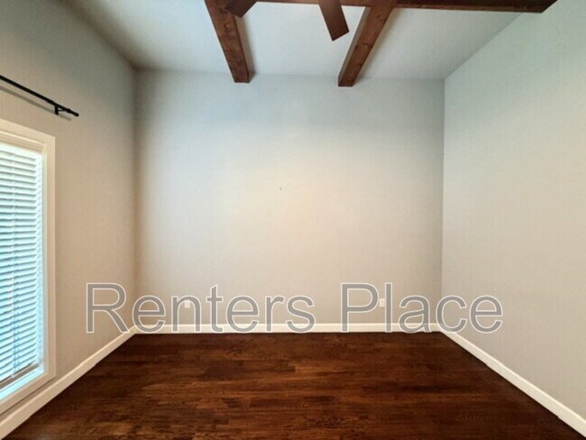 Photo - 803 E Delmar Pl