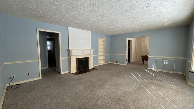 Photo - 100 Ansel Rd