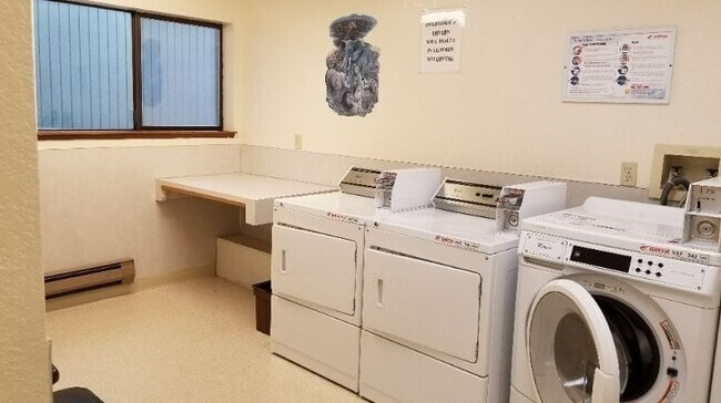 Photo - 9725 Danwood Ln NW