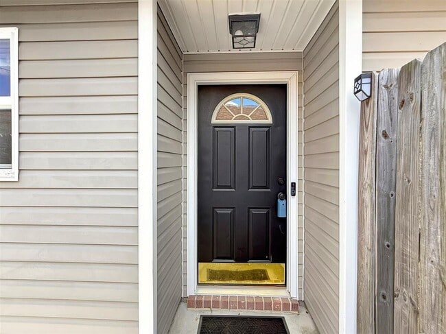 Photo - 312 Apple Dr