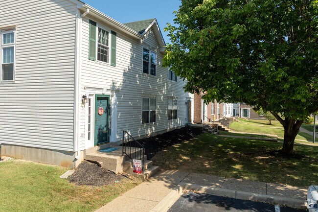 Entrance - Johnson Green