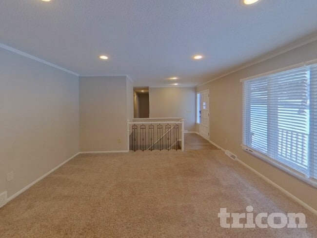 Photo - 13101 Thomas Ave