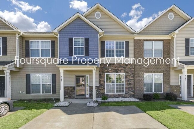 Building Photo - Cozy Townhome with Fireplace, Private Back Patio, Near US-1, I-540 & Shopping