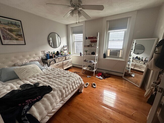 Photo - 293 E St. Unit 4 Unit 4