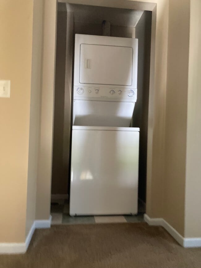 End Townhome - Sundance Villas