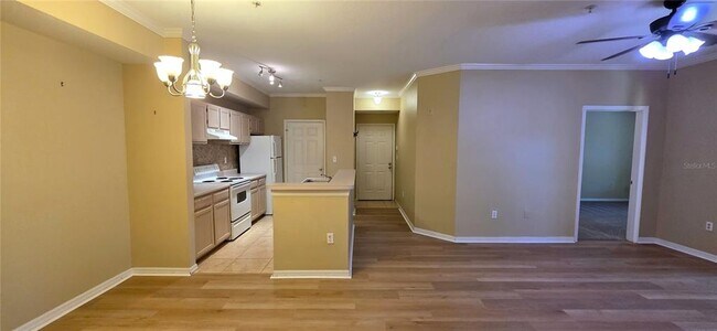 Photo - 5618 Pinnacle Heights Cir Unit 211