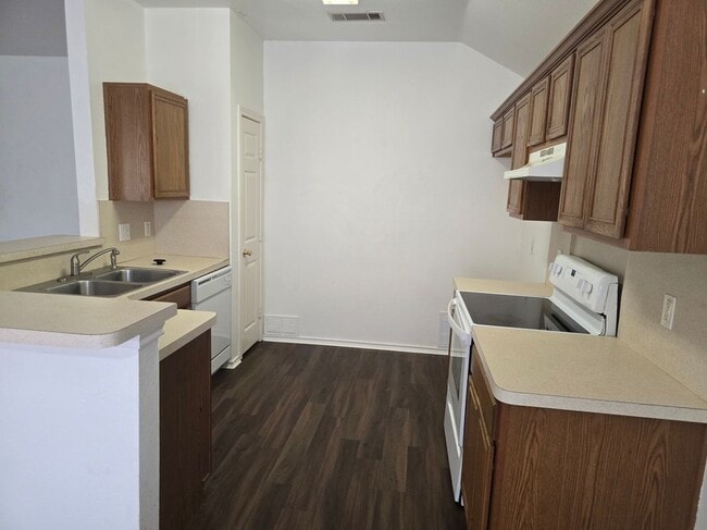 Photo - 1512 Parrot Ct