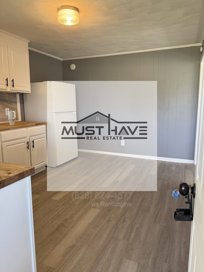 Photo - 2420 Claremont Rd