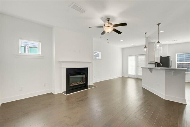 Photo - 1903 Plainsboro Dr