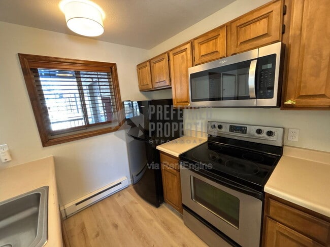 Photo - 1555 Shadow Run Ct