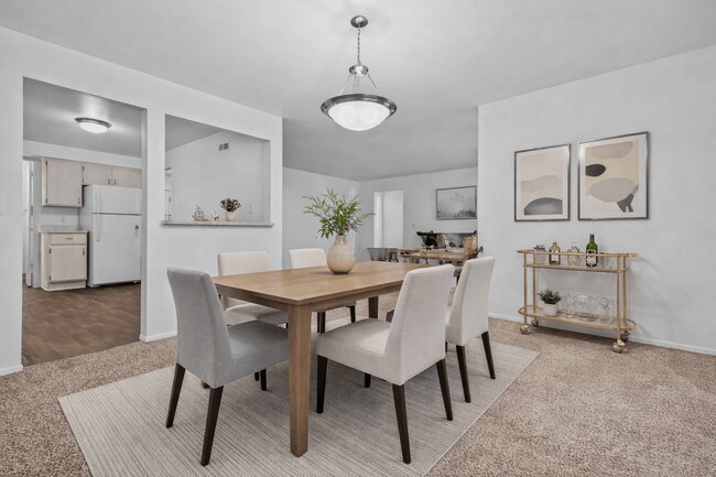 Photo - Edge At Farmington Hills - Farmington Hills, MI