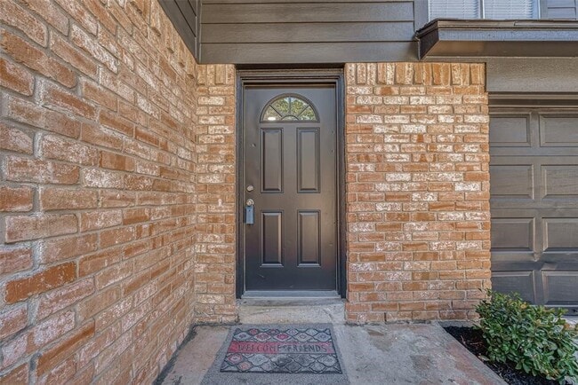 Photo - 6 N Waxberry Rd