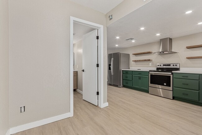 Photo - 736 S Farmer Ave Unidad 01
