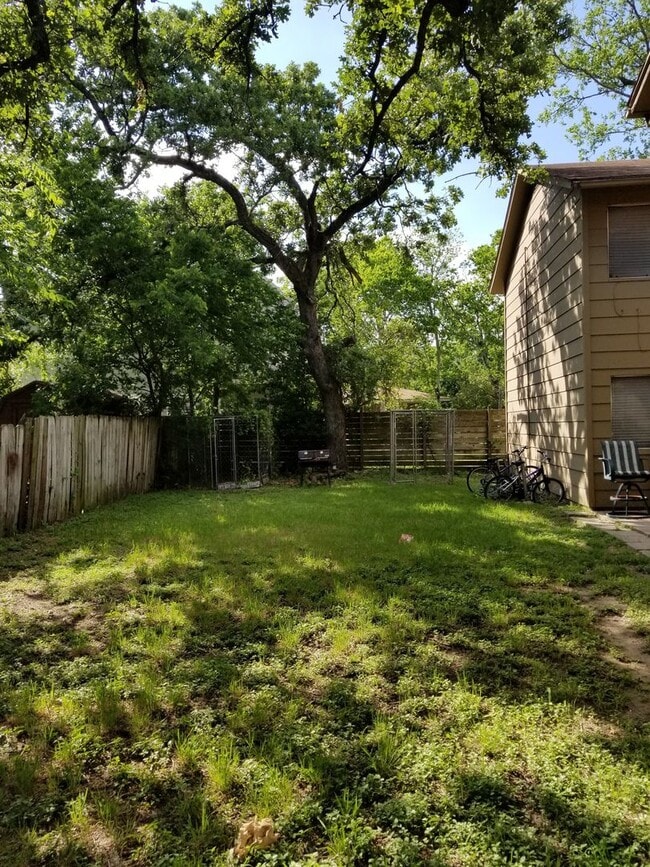 Photo - Northgate Area- 1 bedroom / 1 Bath fourplex apt./Walking distance to A&M/Tile Floors/ August Pre-...