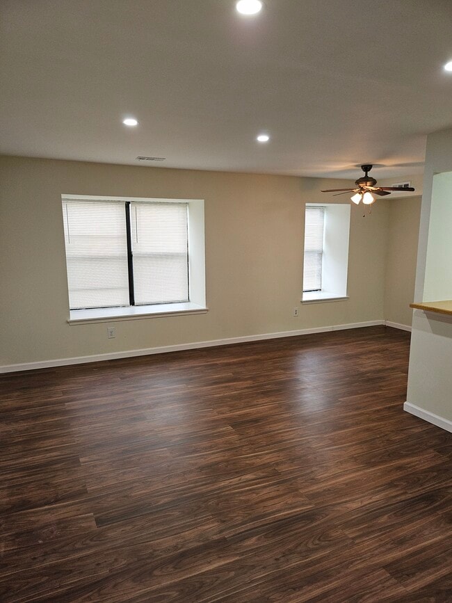 Photo - 1710 Tracey St Unit B