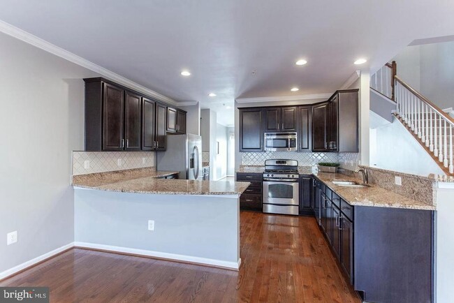 Photo - 2706 Amber Crest Rd