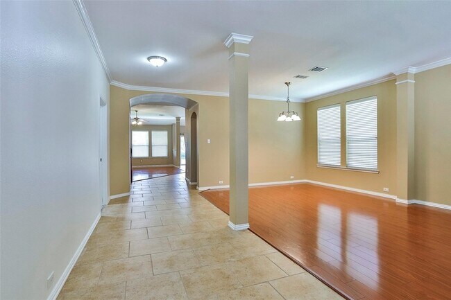 Photo - 15529 Landing Creek Ln