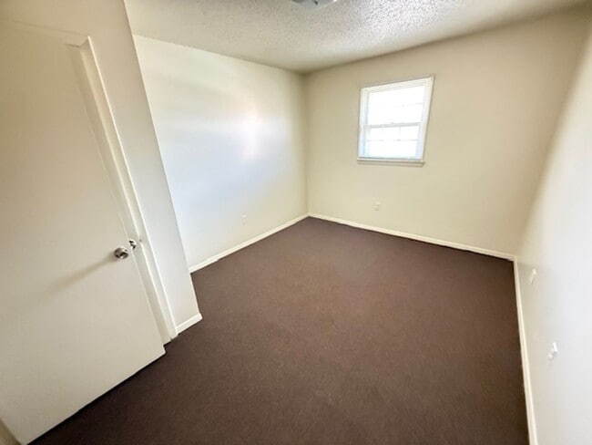 Photo - Highland Heights 138