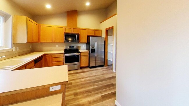 Building Photo - 922 S 34th St Unit House