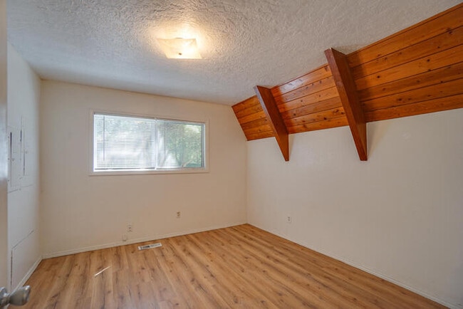 Photo - COUNTRY LIVING IN WASHOUGAL