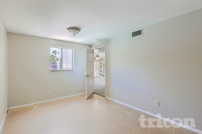 Photo - 3031 W Mercer Ln