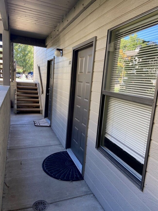 Photo - Condo in Pendleton Square Unit 102