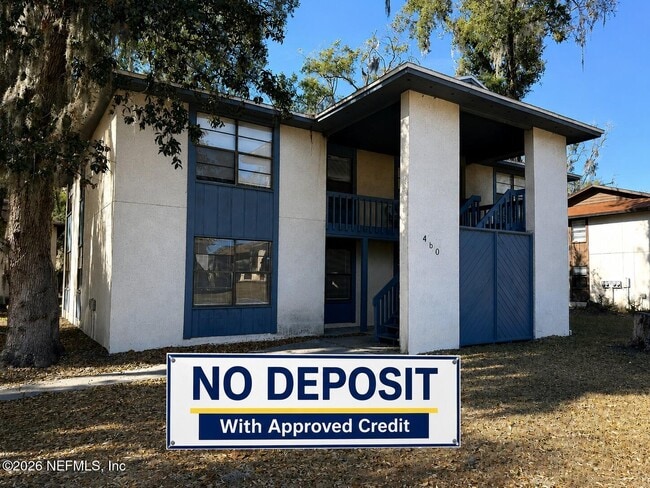 Building Photo - 460 Bentwood Ln Unit C
