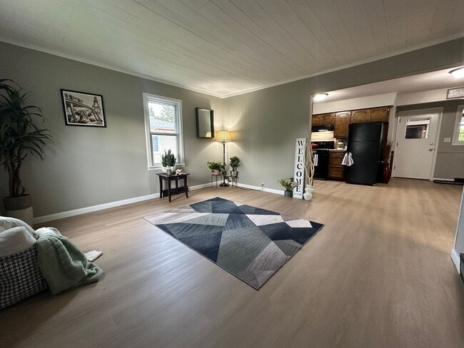 Renovated 2 bed, 1 bath home for rent in W... - Renovated 2 bed, 1 bath home for rent in W...