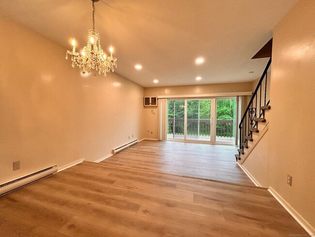 Building Photo - 213 Baxter Rd Unit APT B