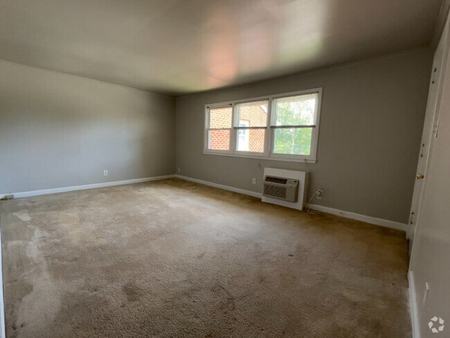 Building Photo - 709 Daniels St Unit D Rental