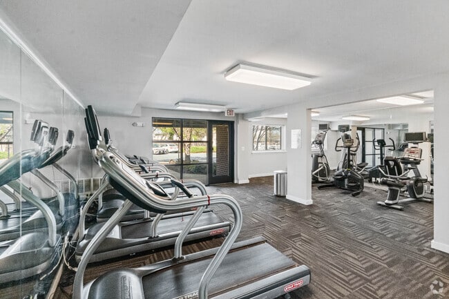 Fitness Center - Summerlyn Apartments