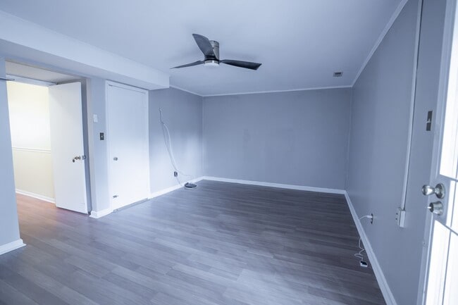 Photo - 8202 Ashford Blvd