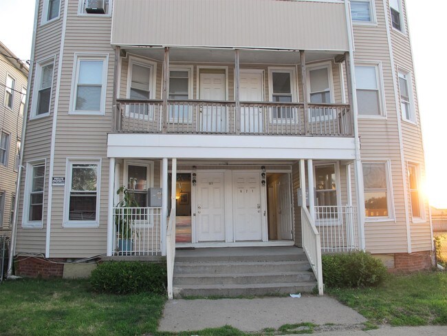 Photo - 667-673 Union Ave Unit 671 2nd Floor